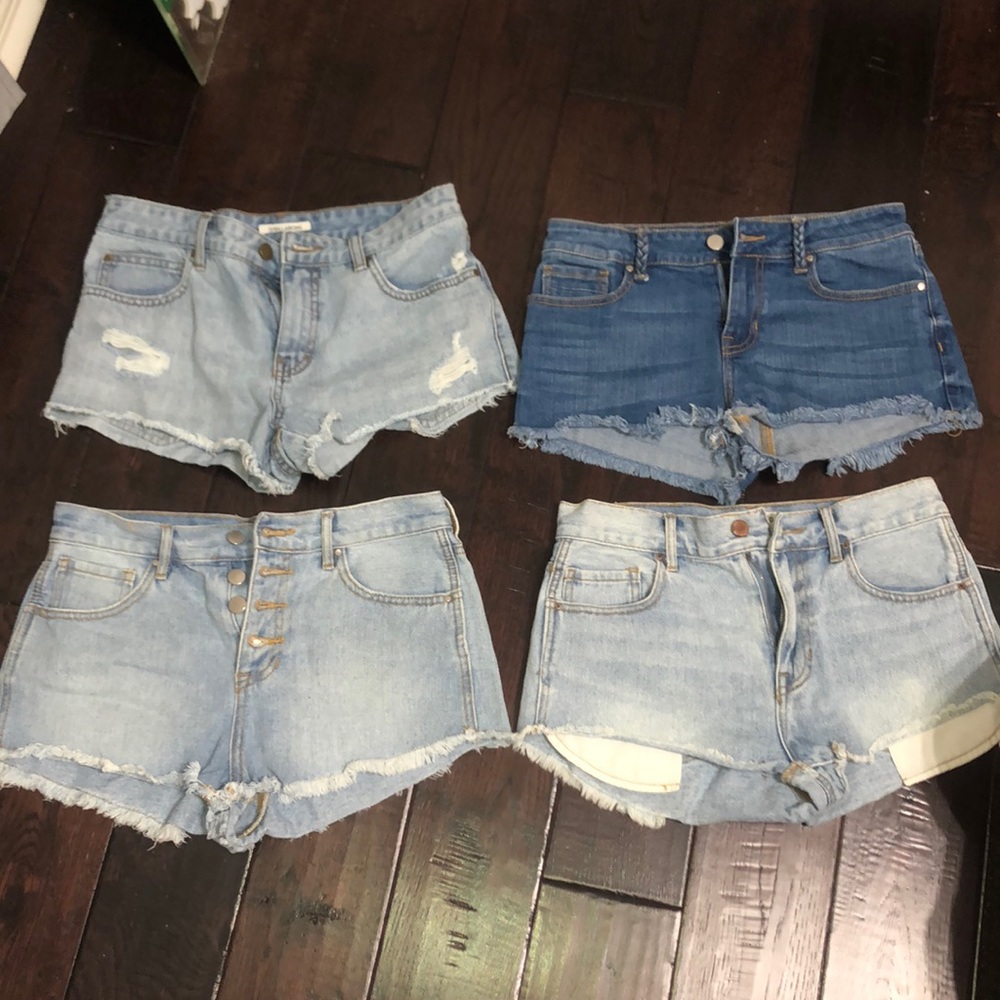 4 pairs of pac sun shorts